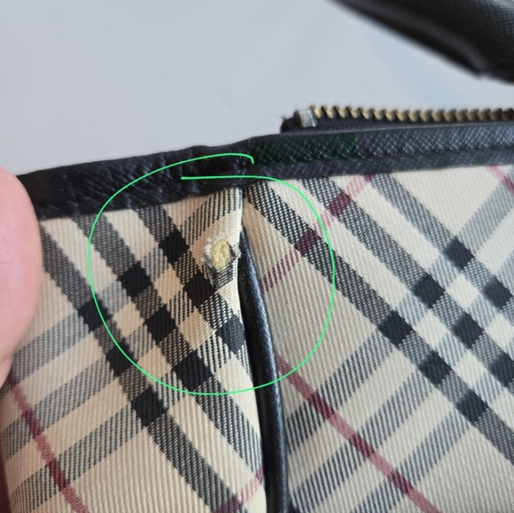 Authentic Vintage Burberry bag - Picture 10 of 14